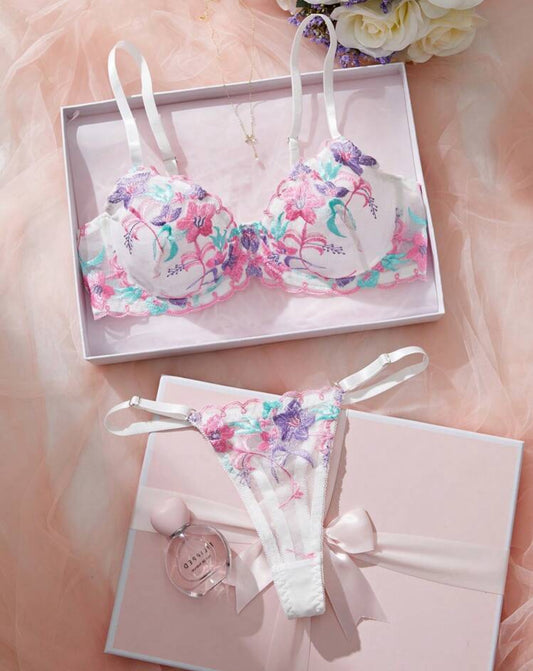 sous vêtement raffiné