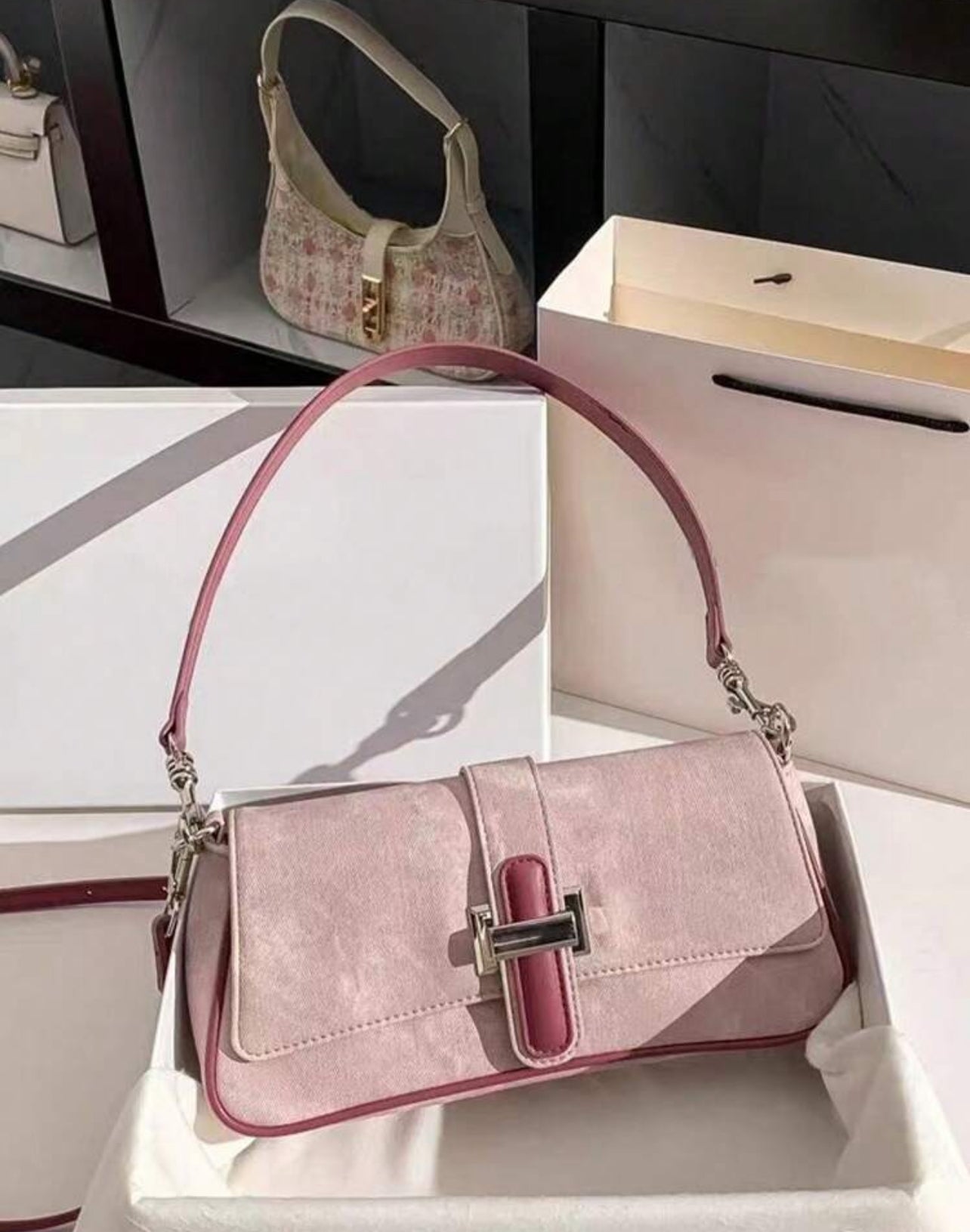 sac à main classe rose poudré